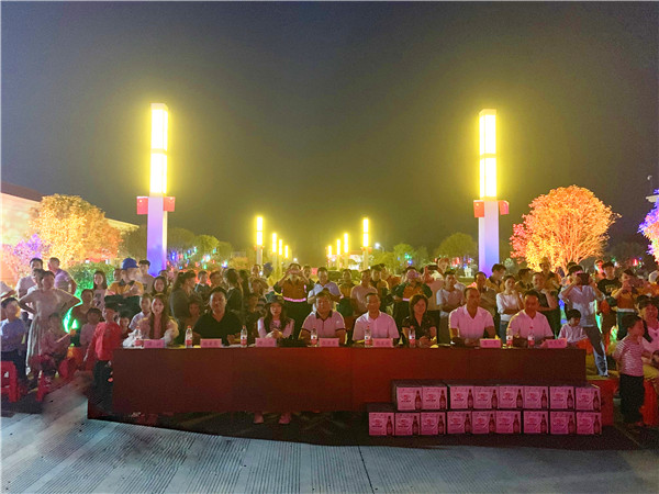 永州紅獅舉辦“壯麗70年，奮斗新時代”國慶晚會暨 員工集體生日會
